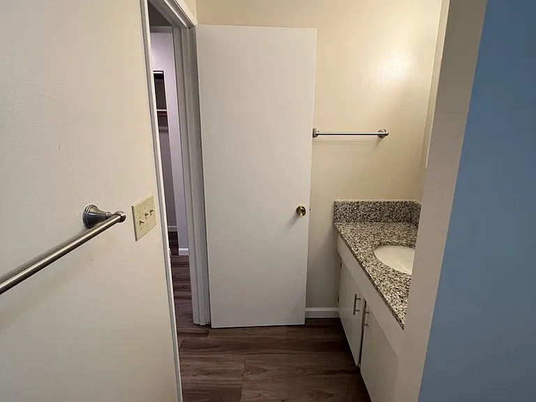 445 SW 156th St — Photo 33