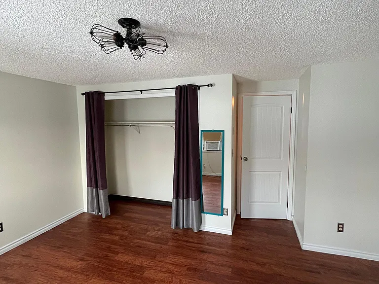 Bedroom #1