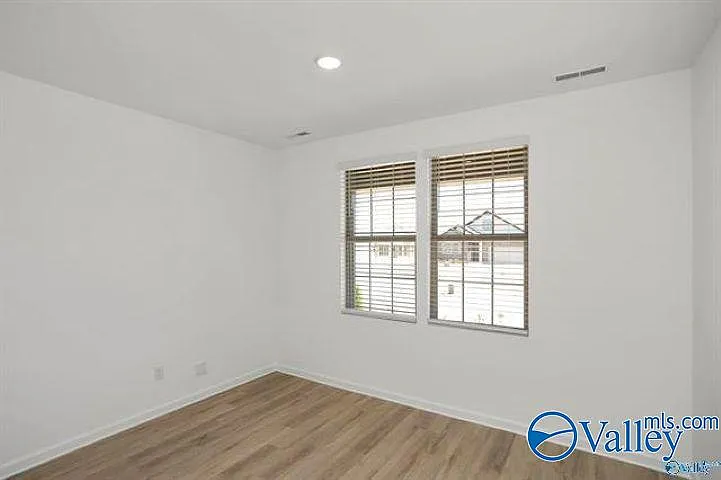 103 Cavern Ct — Photo 4