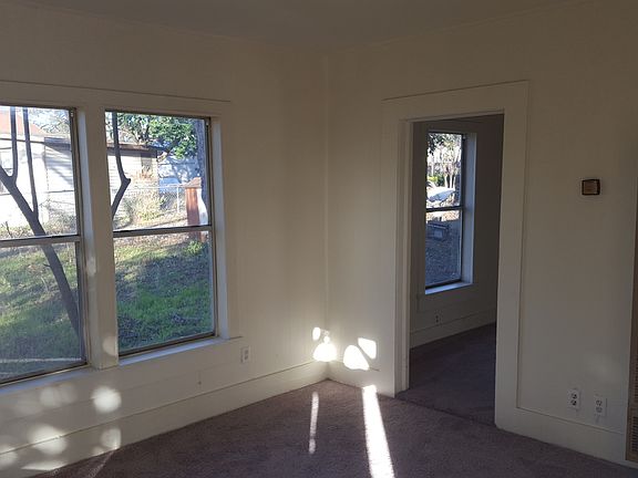 5th image of 1212 N Navidad St