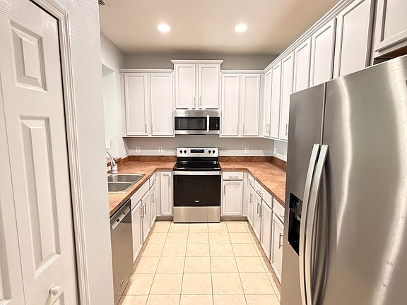 5th image of 1722 Travertine Ter