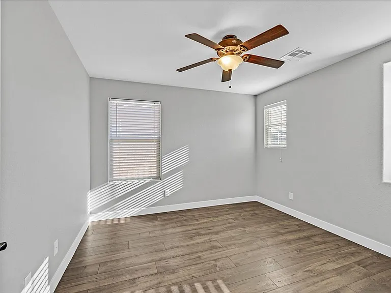 7912 Ivy Run St — Photo 19