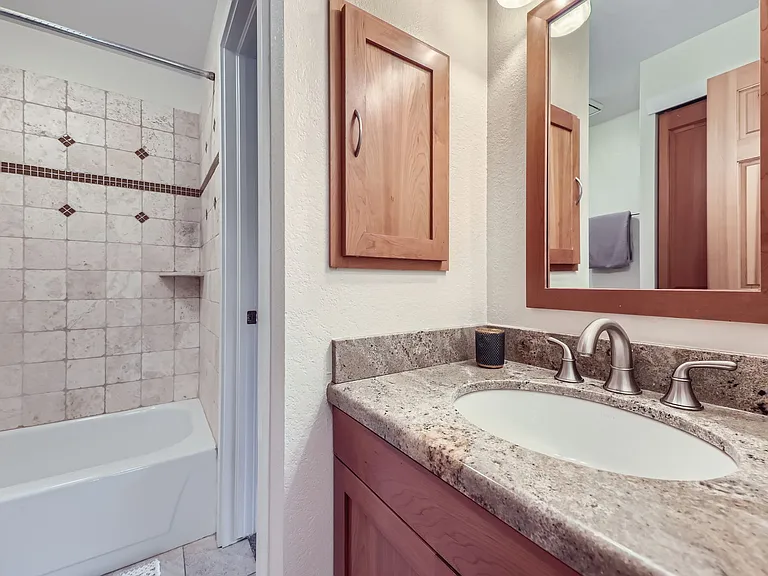 410 Owl Dr — Photo 11
