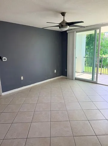 806 Villa Cir — Photo 12