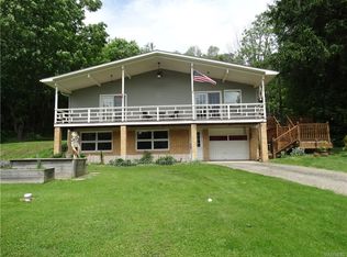 11181 Van Gilder Rd, Delevan, NY 14042