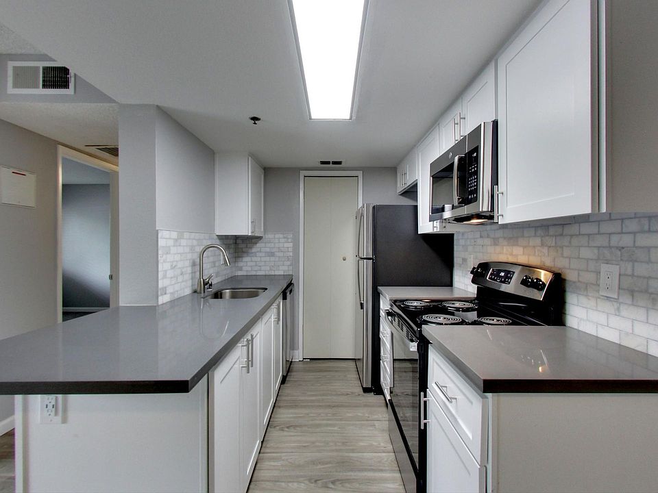 1st image of 900 143rd Ave #5-044