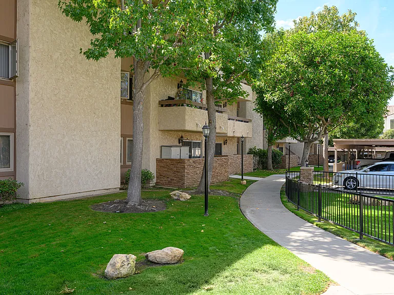 Mountain View Camarillo — Photo 16