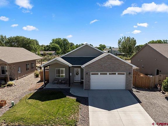 3rd image of 1444 Weminuche Avenue