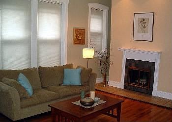 2nd image of 3648 N Pine Grove Ave APT 1