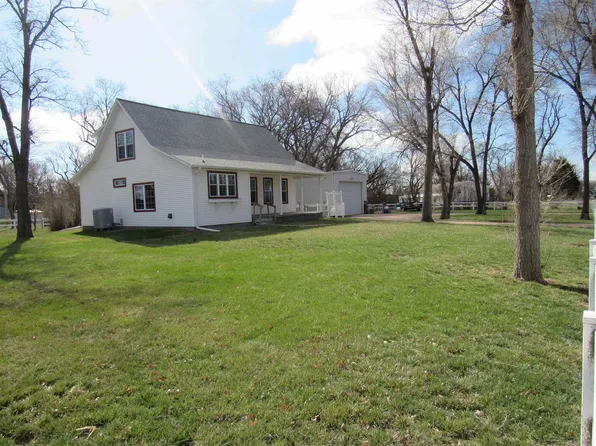 308 N 3rd St, Inland, NE 68954
