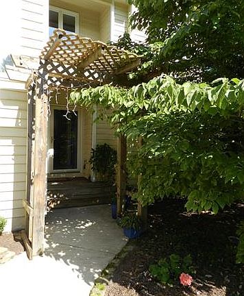 4th image of 8292 Plum Grove Dr