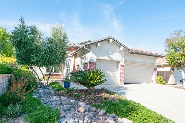 1st image of 43674 Alcoba Dr