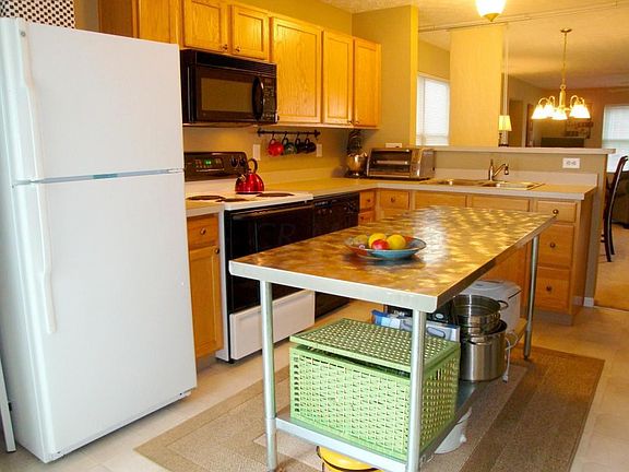 3rd image of 1616 Electra St Unit 109