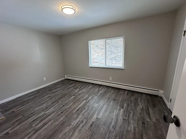 2805 Riverside Dr — Photo 10