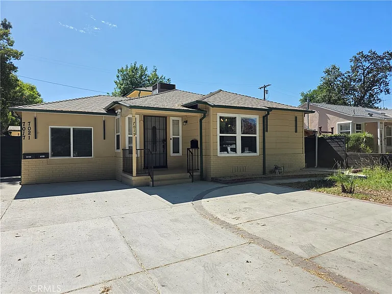 7019 Jamieson Ave — Photo 24
