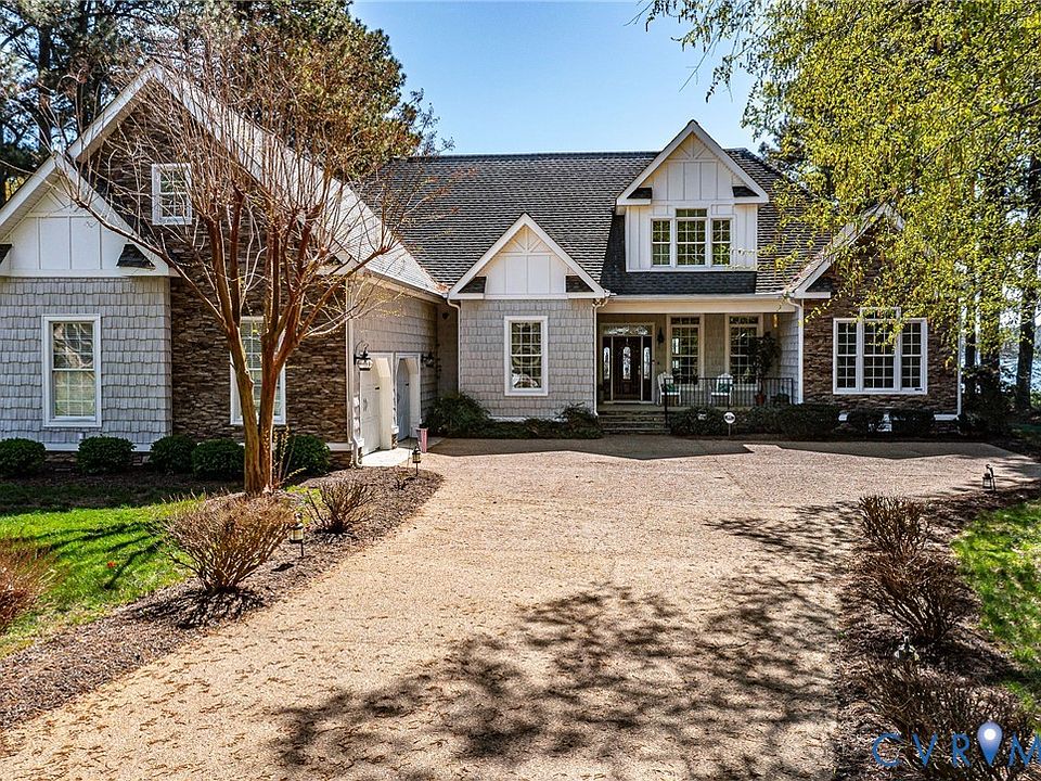 1st image of 82 Golf Ln