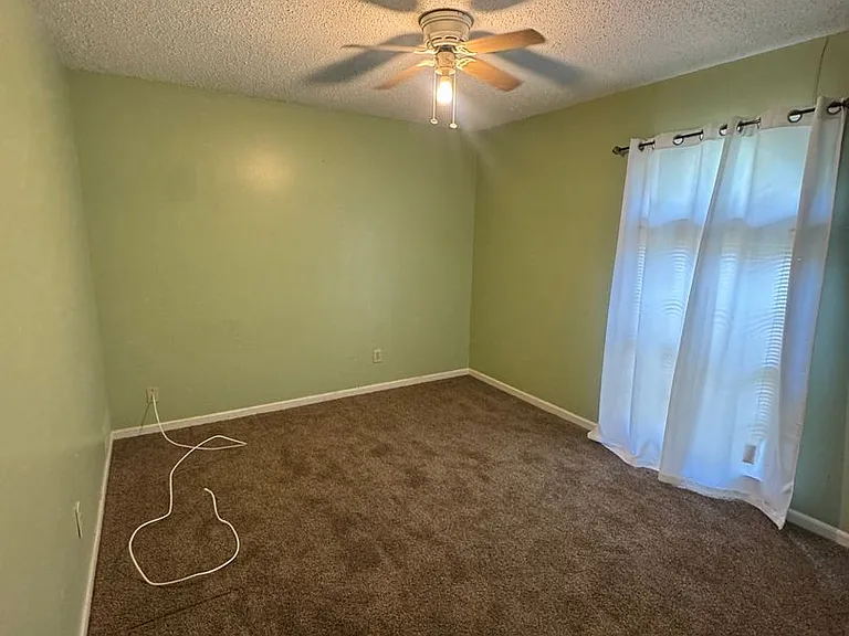 3324 Cross Creek Dr — Photo 17