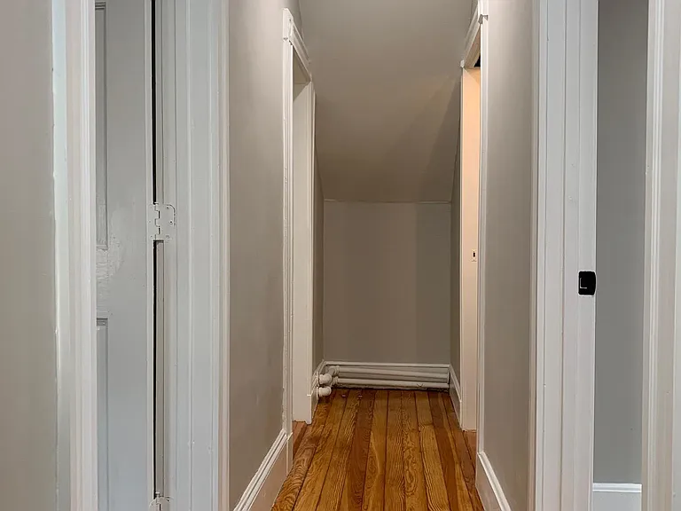 81 Clare Ave — Photo 17