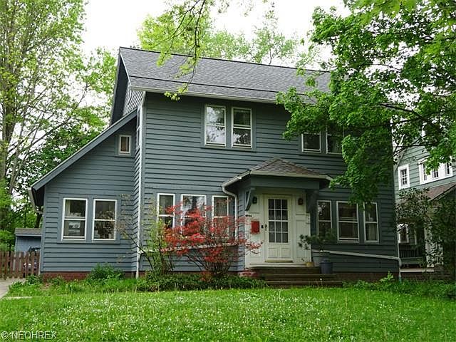 1st image of 3084 Essex Rd