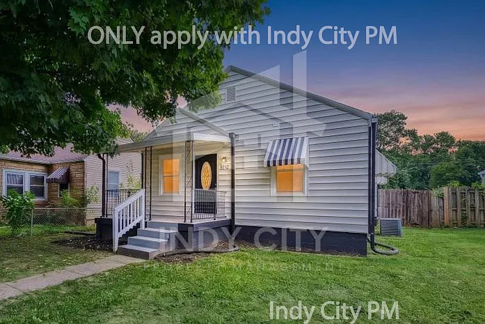 4 bed, 1.0 bath, 1220 sqft, $1,525 — Photo 1