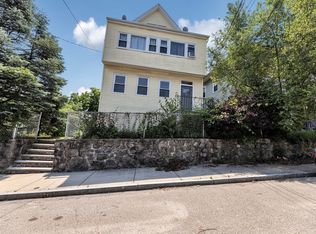 18-20 Weymouth Ave, West Roxbury, MA 02132