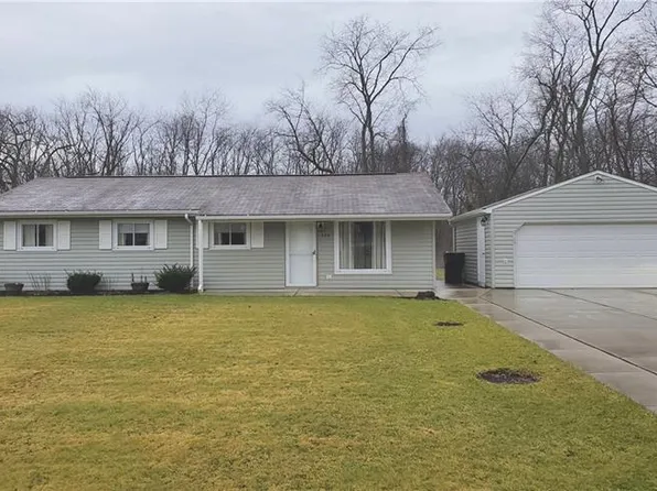 282 Sherwood Dr, Cranberry Township, PA 16066