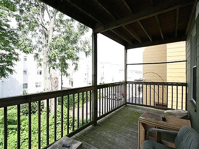 363 Columbia St #2 — Photo 3