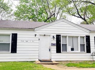 9805 Dennis Dr, Saint Louis, MO 63136