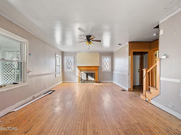 4th image of 2746 Linden Ave