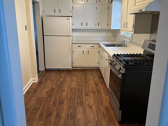 4th image of 4433 16th St N