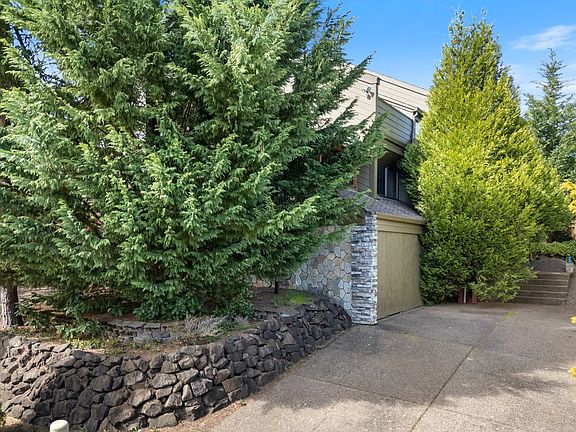 3rd image of 17589 SW Sarala St