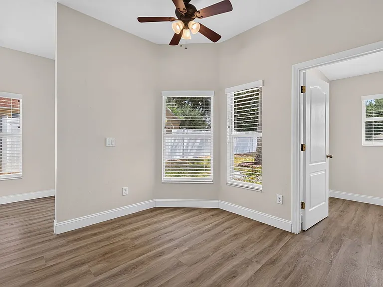 1421 Kellogg Dr — Photo 12