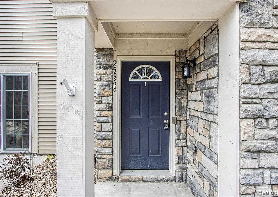 1st image of 25968 Maritime Cir S