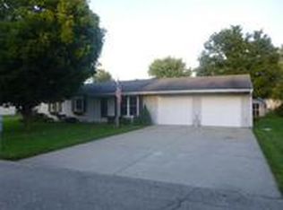 109 Sunset Dr, Walkerton, IN 46574