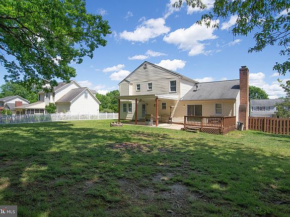 5th image of 708 Stonewall Ln