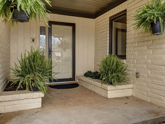 4th image of 3508 E Sheffield Way