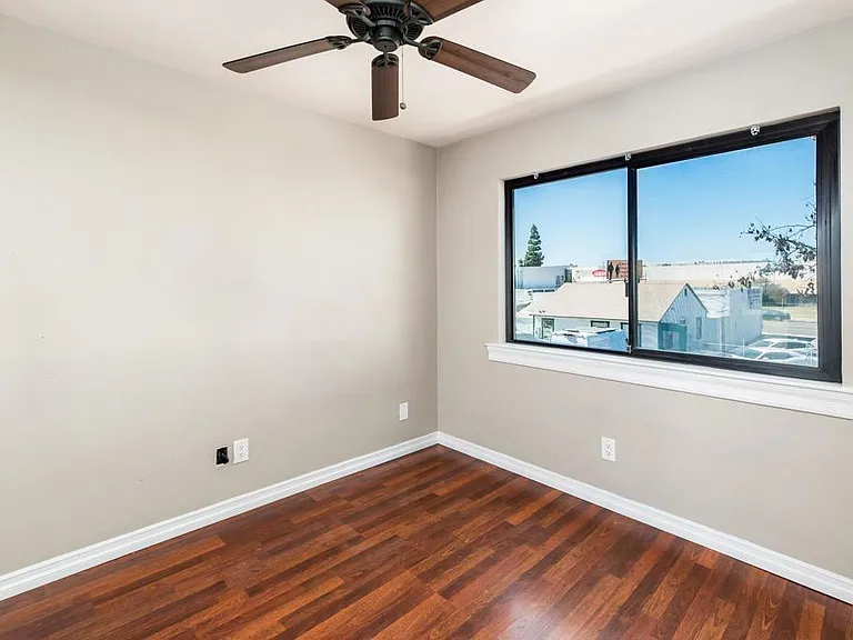 3215 Midway Dr #703 — Photo 31