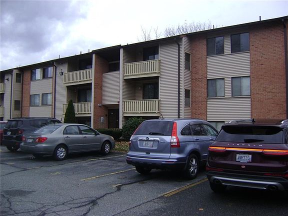 2nd image of 1143 Hartford Ave APT 8C