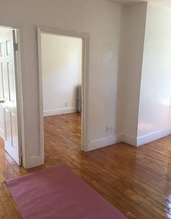 4th image of 8 Adella Pl #1