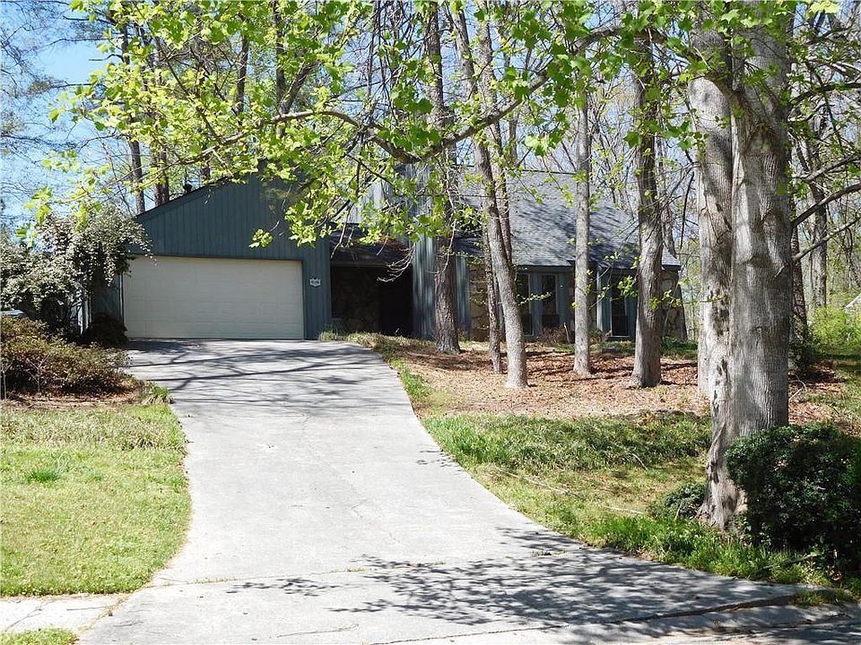 1st image of 2783 Field Creek Ct NE
