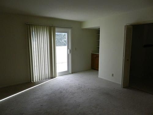 4th image of 502 S 5th Ave APT C