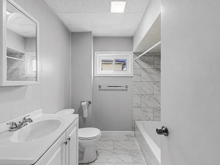 173 County St #2W — Photo 1
