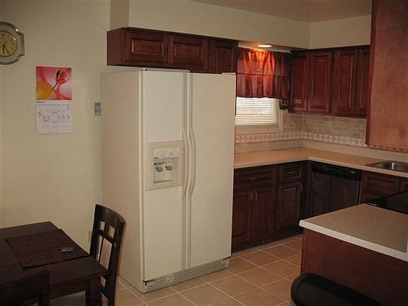 4th image of 3538 W Richwoods Blvd #20