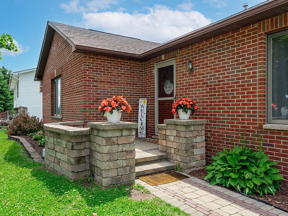 1st image of 10205 Sharon Ln