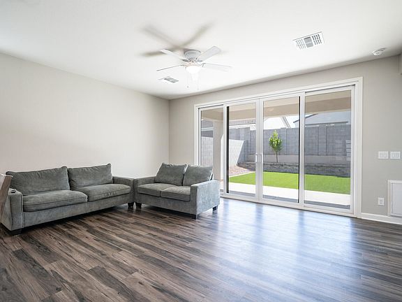3rd image of 35126 N LEAD Way