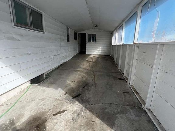 2nd image of 704 14th Ave N