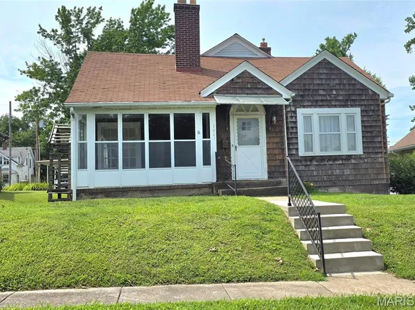 1027 William St, Chester, IL 62233