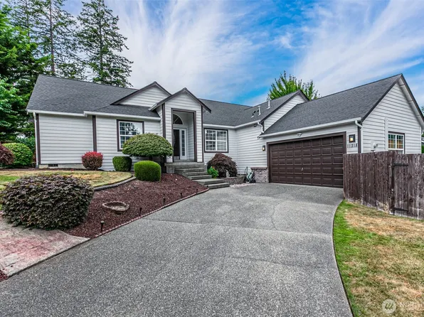 11218 215th Avenue E, Bonney Lake, WA 98391