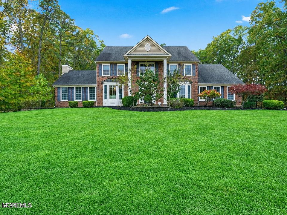 1st image of 12 Risa Benjamin Way