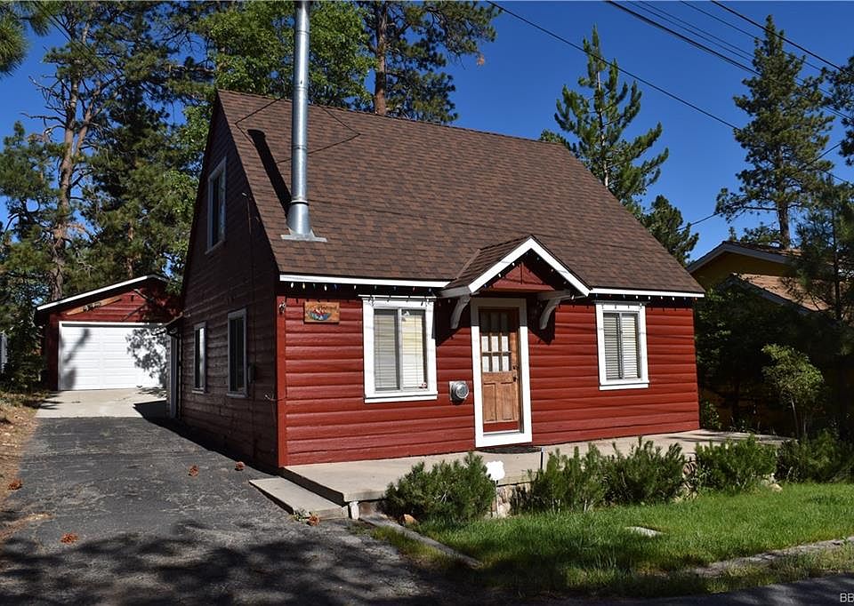 1st image of 516 Wanita Ln